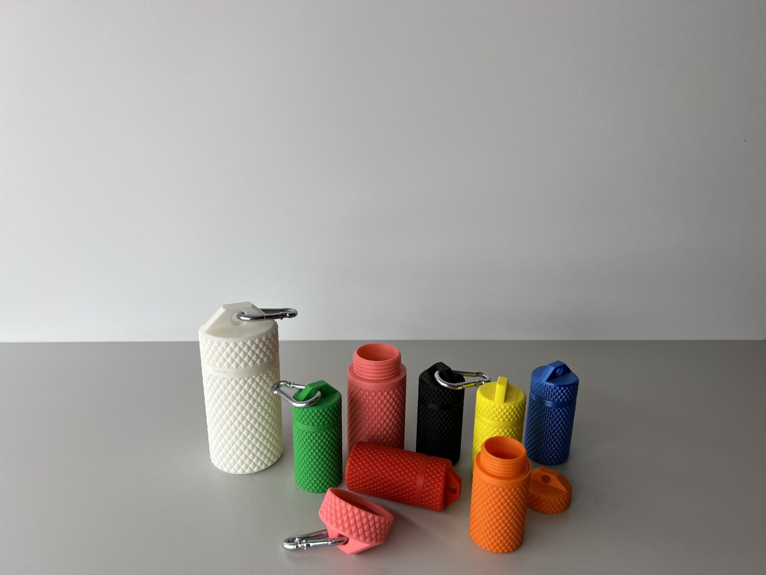 Kurlned Screw-Top Container - Image 6