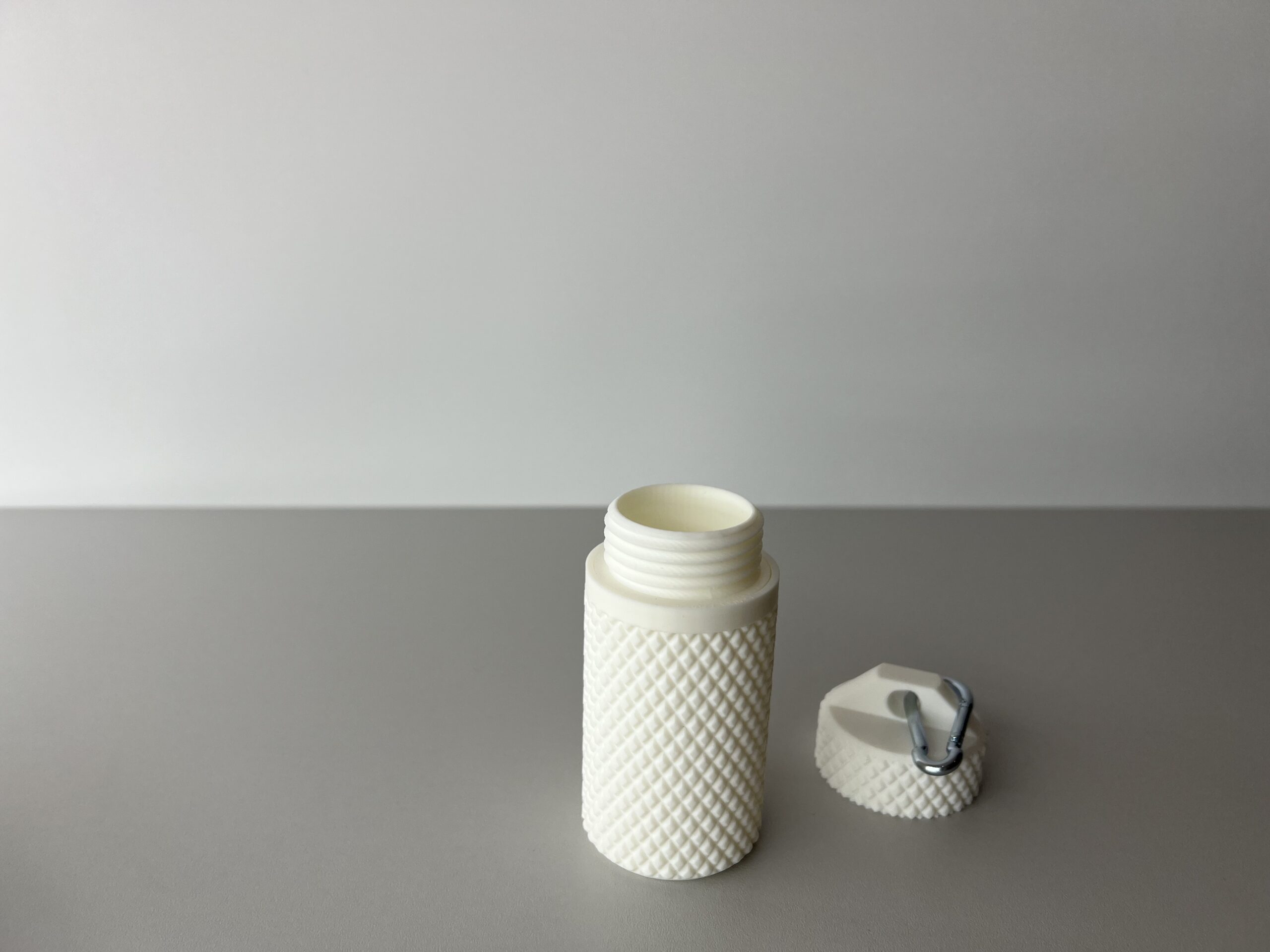 Kurlned Screw-Top Container - Image 8